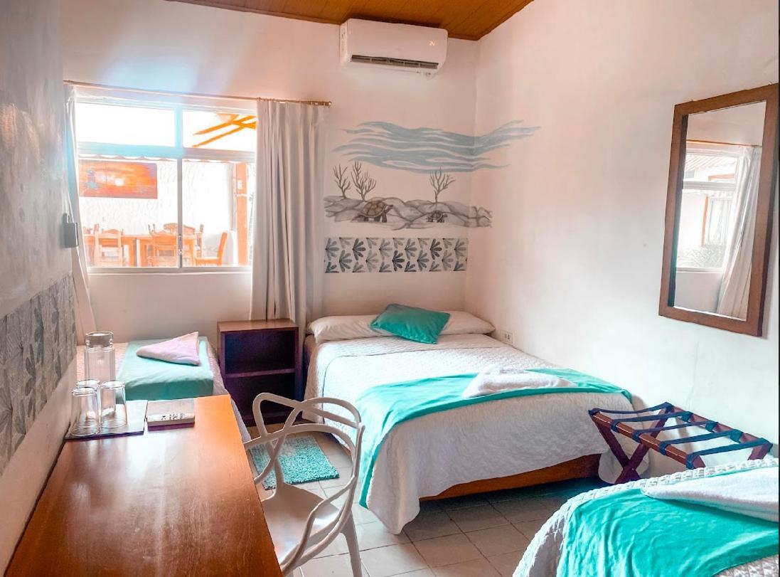 Hotel Coral Blanco With High Speed Internet Starlink And Galapagos Tour Operator Пуерто-Вільяміль Екстер'єр фото